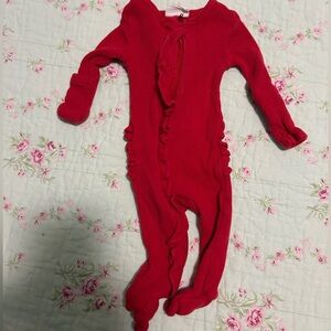 Spearmint love red waffle knit ruffle sleeper size 0-3 months
